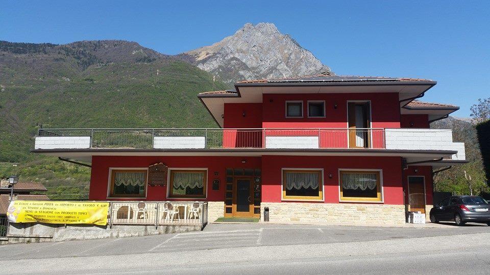 B&B La Villetta Брено Екстериор снимка