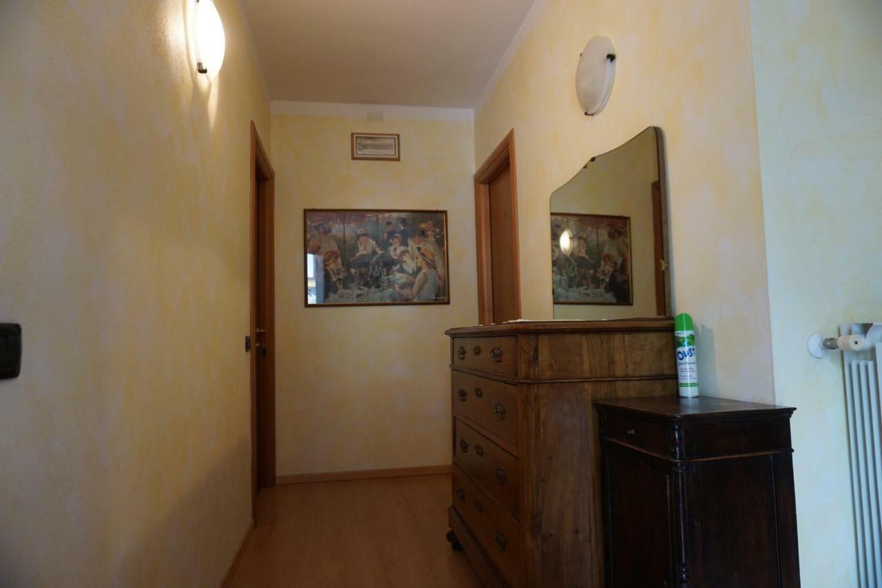 B&B La Villetta Брено Екстериор снимка